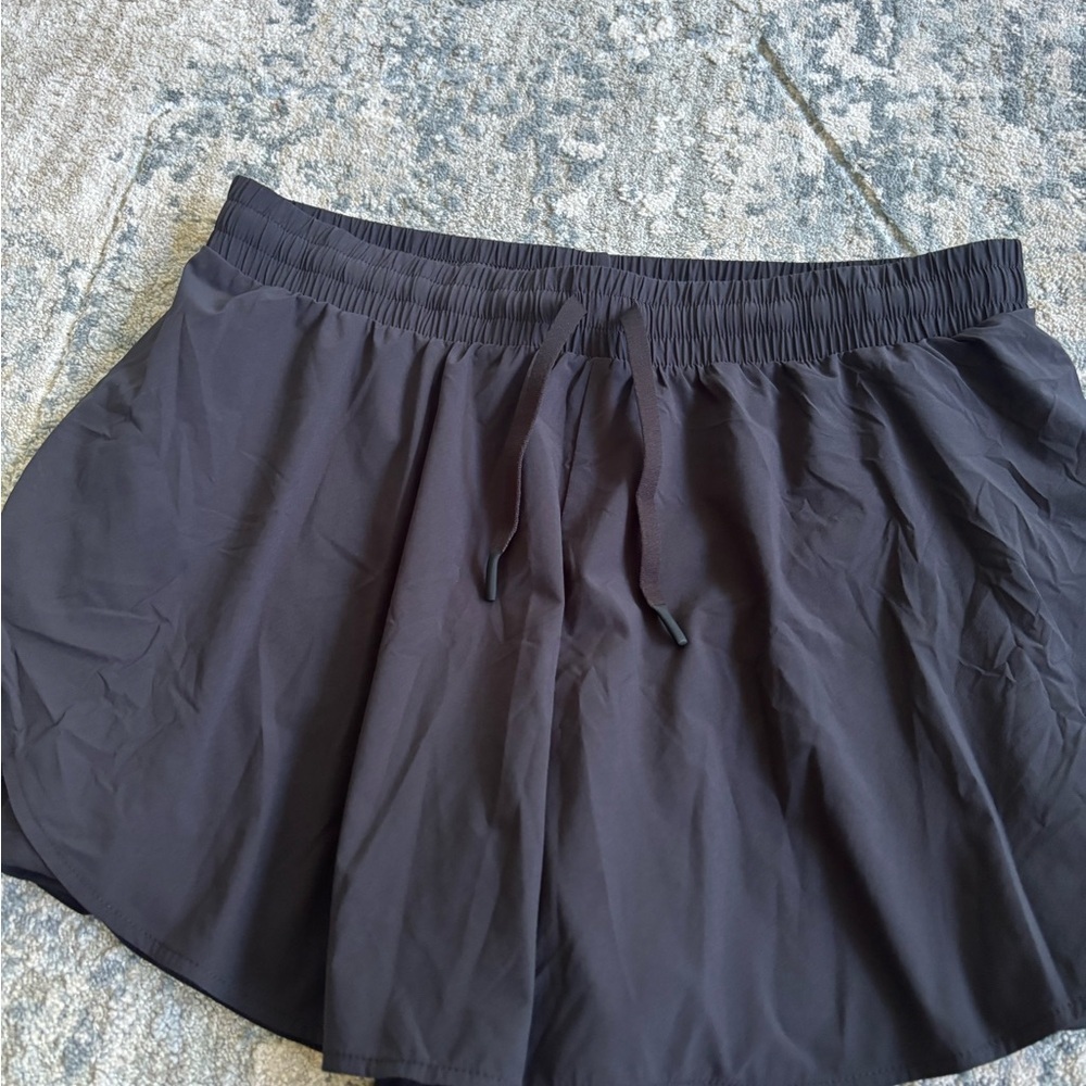 Women’s All In Motion Black Athletic Shorts - Picture 2 of 4